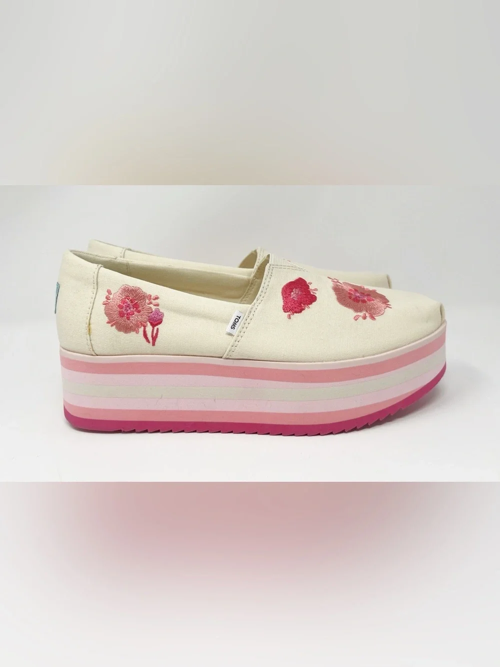 Toms Alpargata Platform Pink Poppies Embroidered Canvas sz /8.5